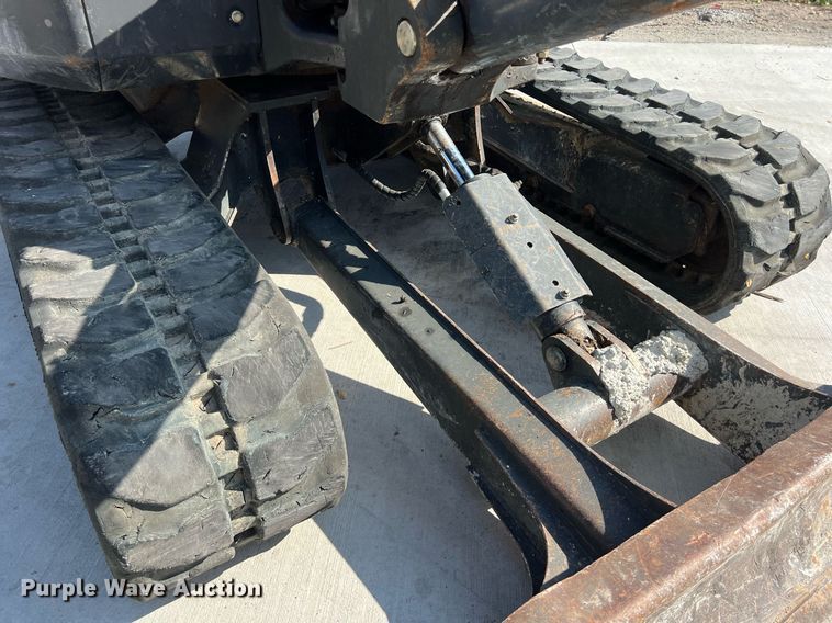 image for item DS3122 2014 Bobcat E42 mini excavator