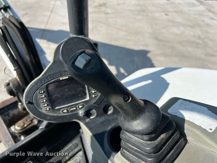 image for item DS3122 2014 Bobcat E42 mini excavator