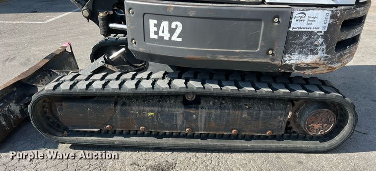 image for item DS3122 2014 Bobcat E42 mini excavator