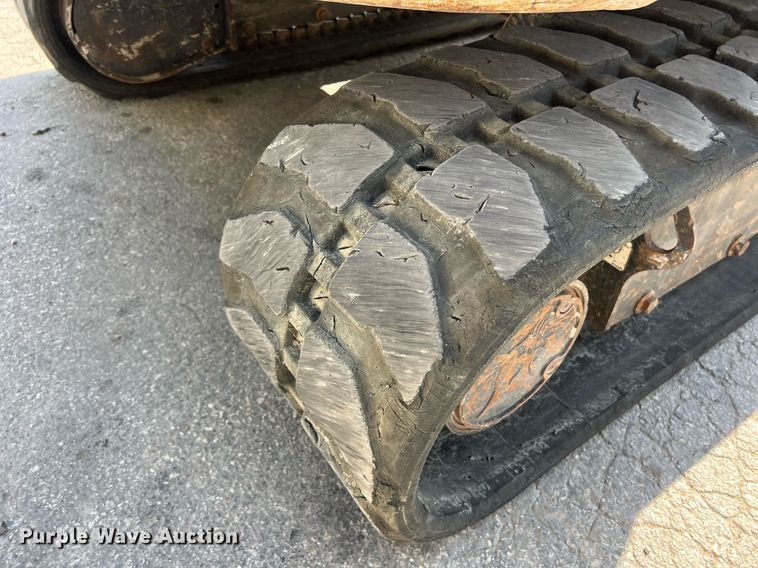 image for item DS3122 2014 Bobcat E42 mini excavator