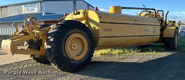 image for item DS4728 1980 Caterpillar 621B water wagon