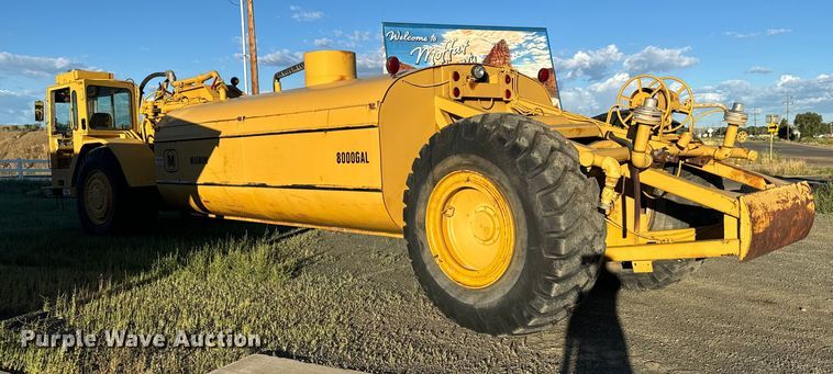 image for item DS4728 1980 Caterpillar 621B water wagon