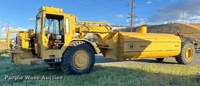 image for item DS4728 1980 Caterpillar 621B water wagon