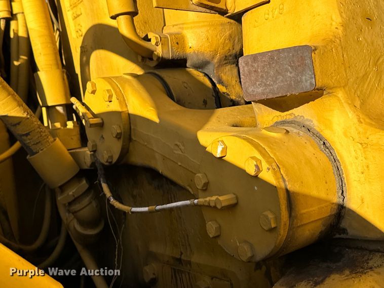 image for item DS4728 1980 Caterpillar 621B water wagon