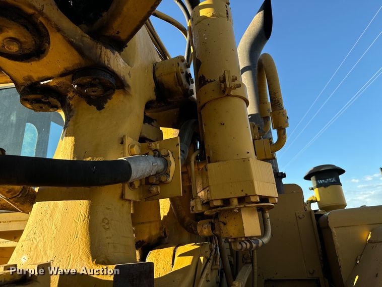 image for item DS4728 1980 Caterpillar 621B water wagon