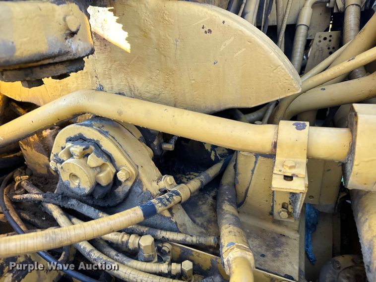 image for item DS4728 1980 Caterpillar 621B water wagon