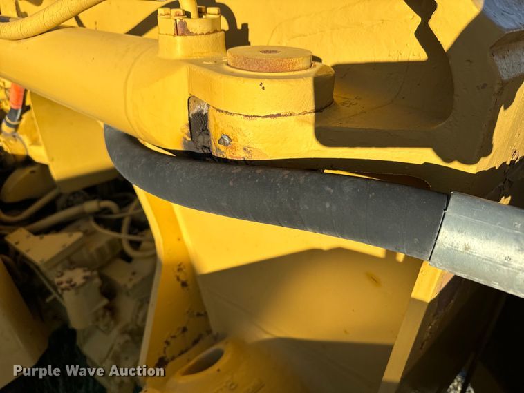 image for item DS4728 1980 Caterpillar 621B water wagon