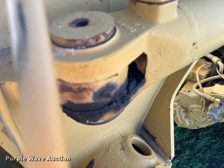 image for item DS4728 1980 Caterpillar 621B water wagon