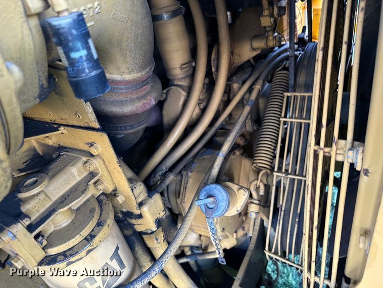 image for item DS4728 1980 Caterpillar 621B water wagon