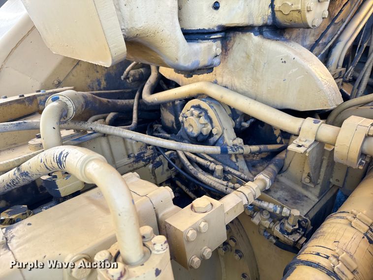 image for item DS4728 1980 Caterpillar 621B water wagon