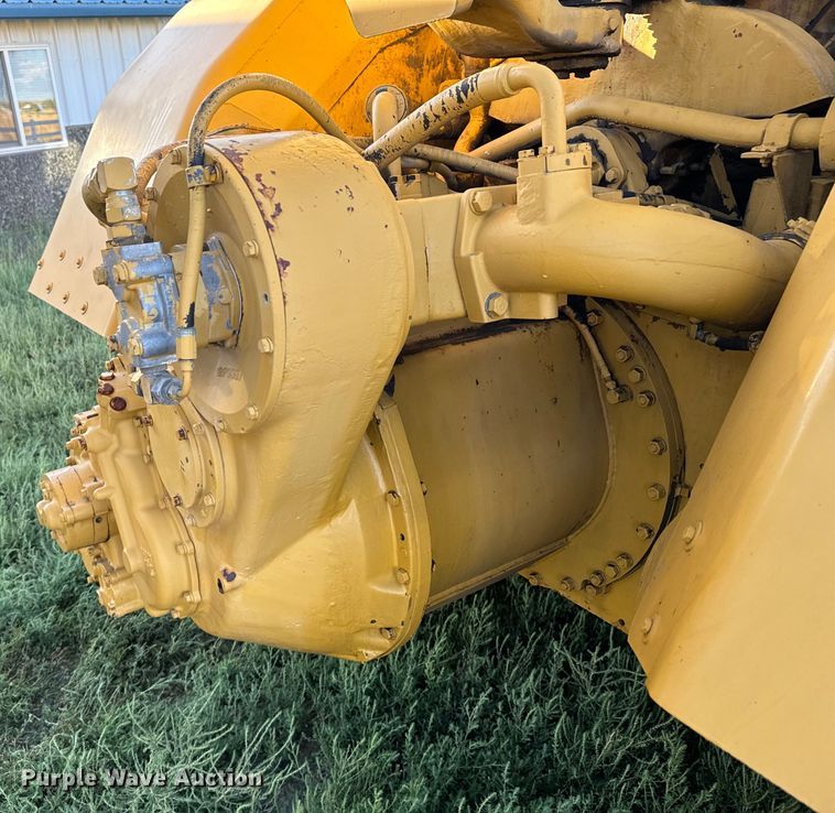 image for item DS4728 1980 Caterpillar 621B water wagon