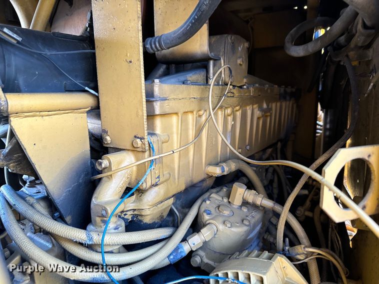 image for item DS4728 1980 Caterpillar 621B water wagon