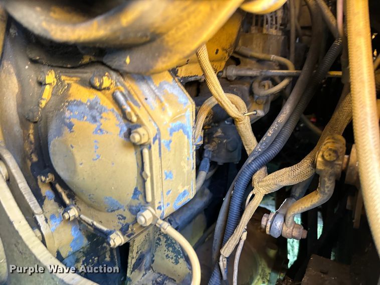 image for item DS4728 1980 Caterpillar 621B water wagon