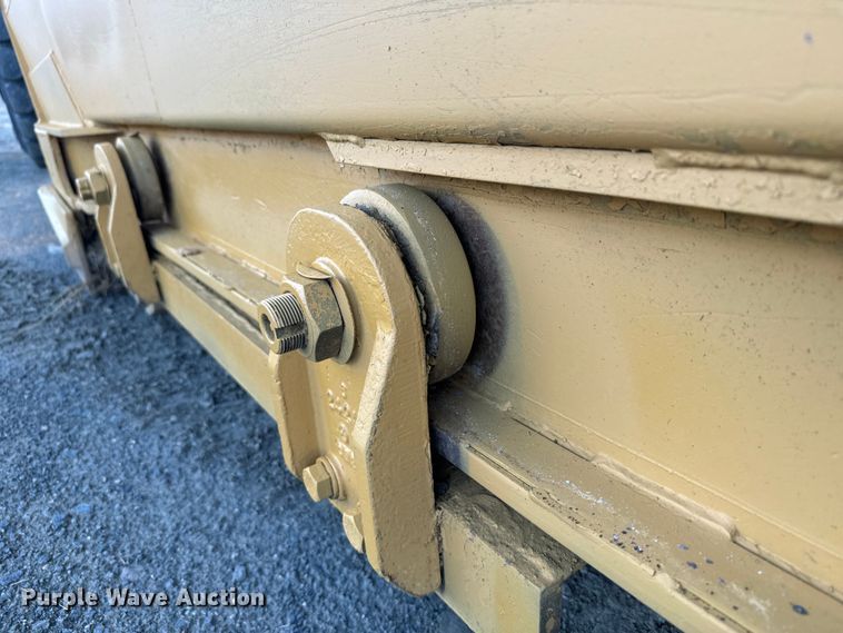 image for item DS4729 1987 Caterpillar 615 elevating scraper