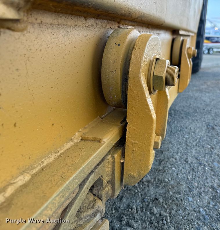 image for item DS4729 1987 Caterpillar 615 elevating scraper