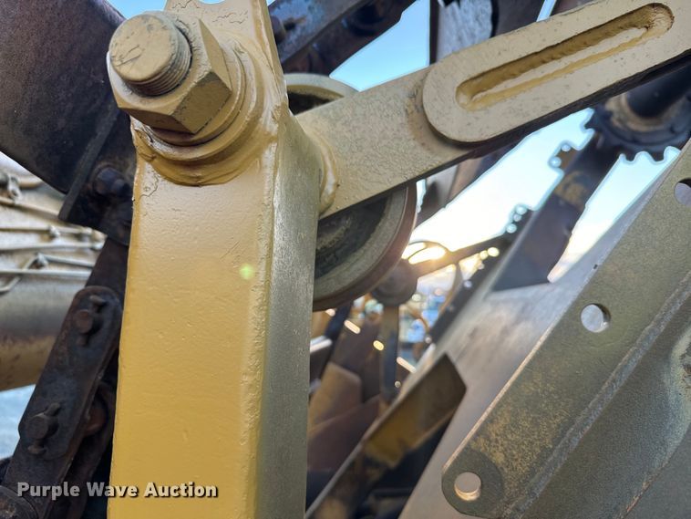 image for item DS4729 1987 Caterpillar 615 elevating scraper