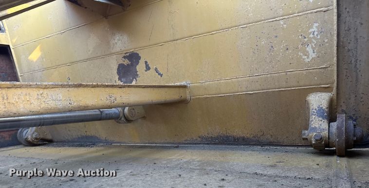 image for item DS4729 1987 Caterpillar 615 elevating scraper