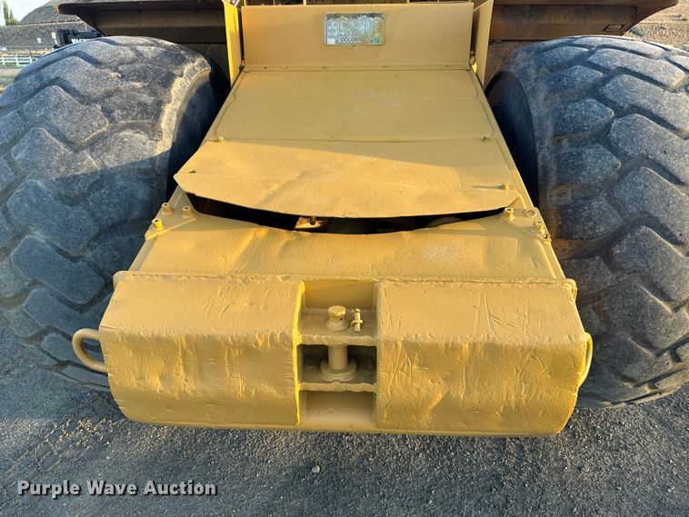image for item DS4729 1987 Caterpillar 615 elevating scraper