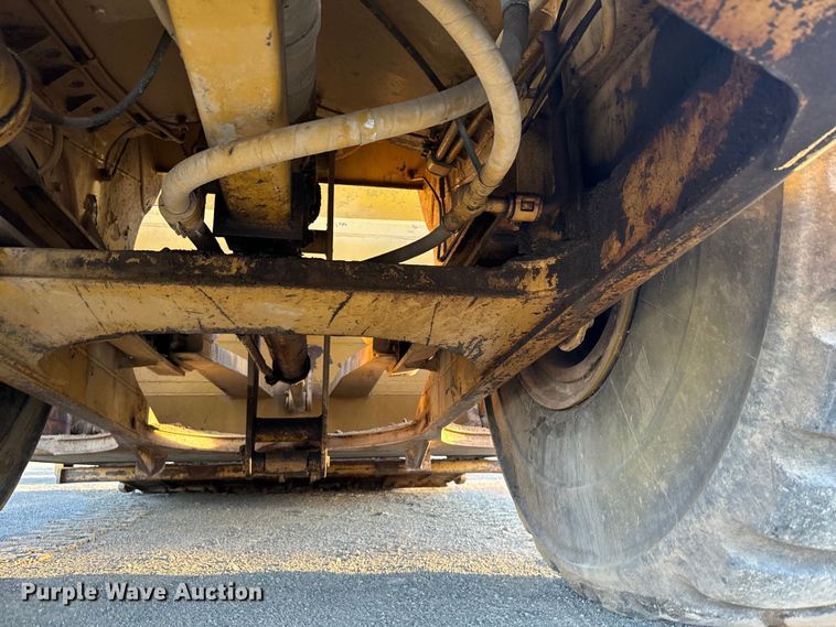 image for item DS4729 1987 Caterpillar 615 elevating scraper