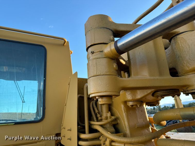 image for item DS4729 1987 Caterpillar 615 elevating scraper