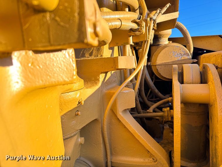 image for item DS4729 1987 Caterpillar 615 elevating scraper