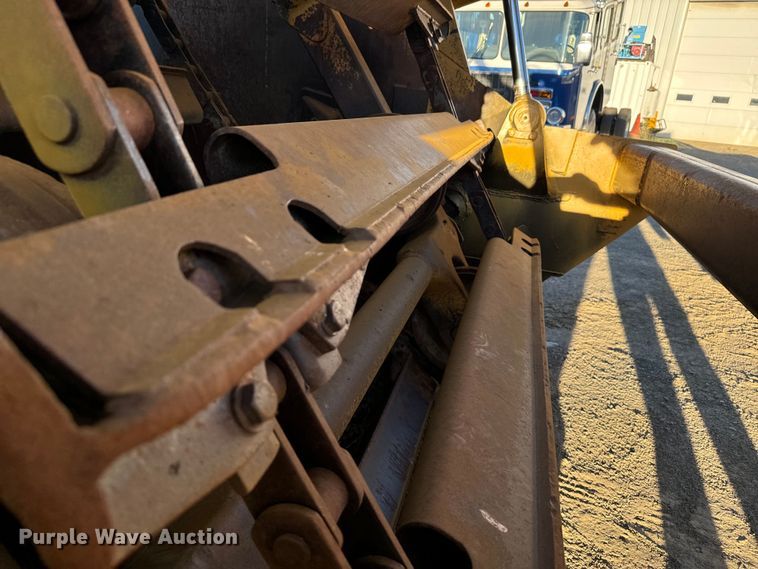 image for item DS4729 1987 Caterpillar 615 elevating scraper