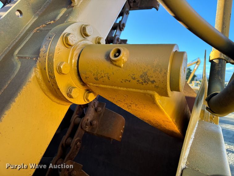 image for item DS4729 1987 Caterpillar 615 elevating scraper