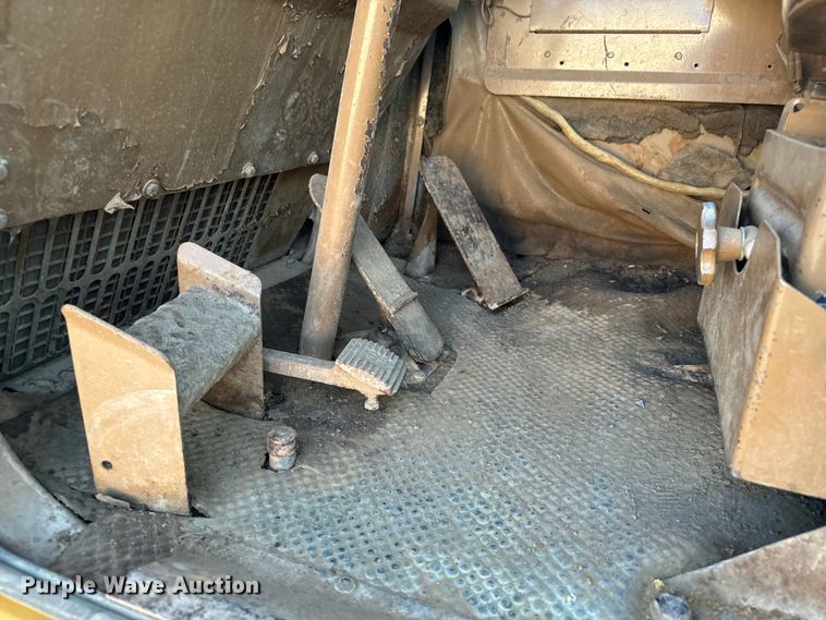 image for item DS4729 1987 Caterpillar 615 elevating scraper