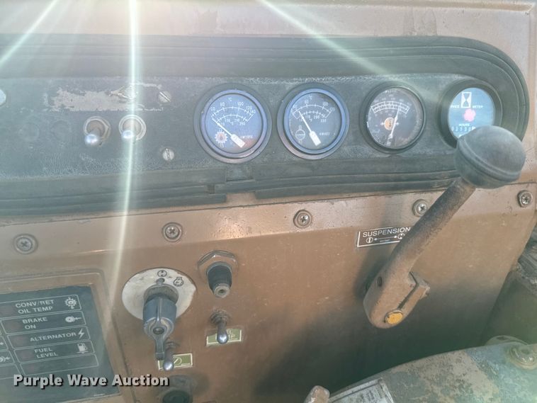 image for item DS4729 1987 Caterpillar 615 elevating scraper