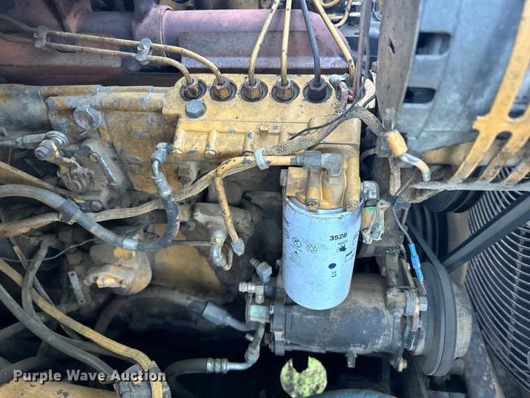 image for item DS4729 1987 Caterpillar 615 elevating scraper