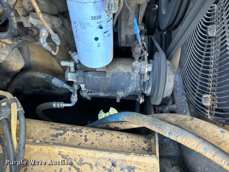 image for item DS4729 1987 Caterpillar 615 elevating scraper