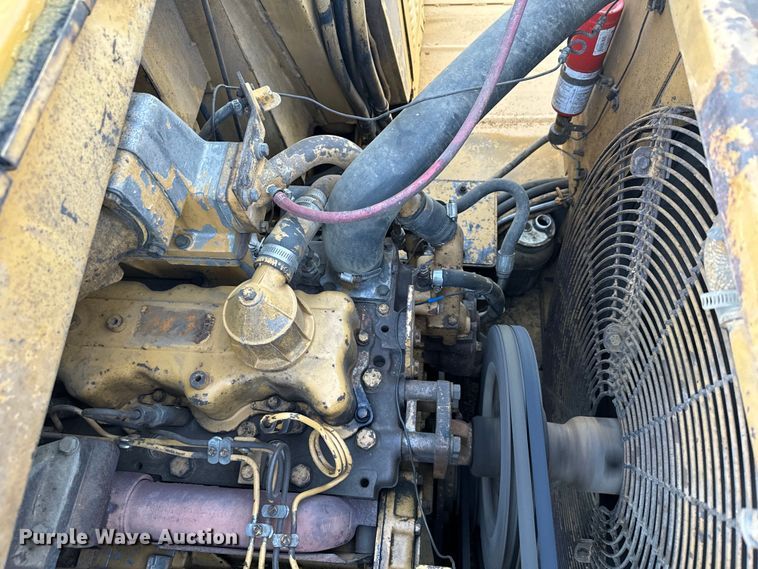 image for item DS4729 1987 Caterpillar 615 elevating scraper