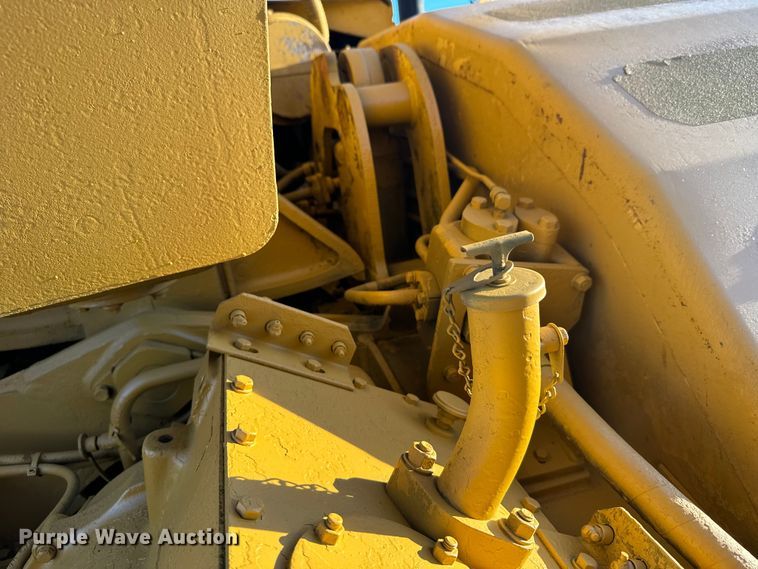 image for item DS4729 1987 Caterpillar 615 elevating scraper