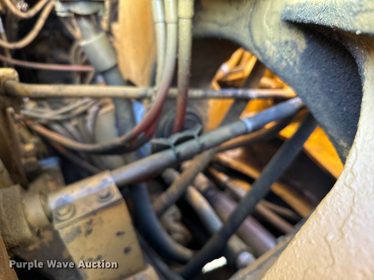 image for item DS4729 1987 Caterpillar 615 elevating scraper