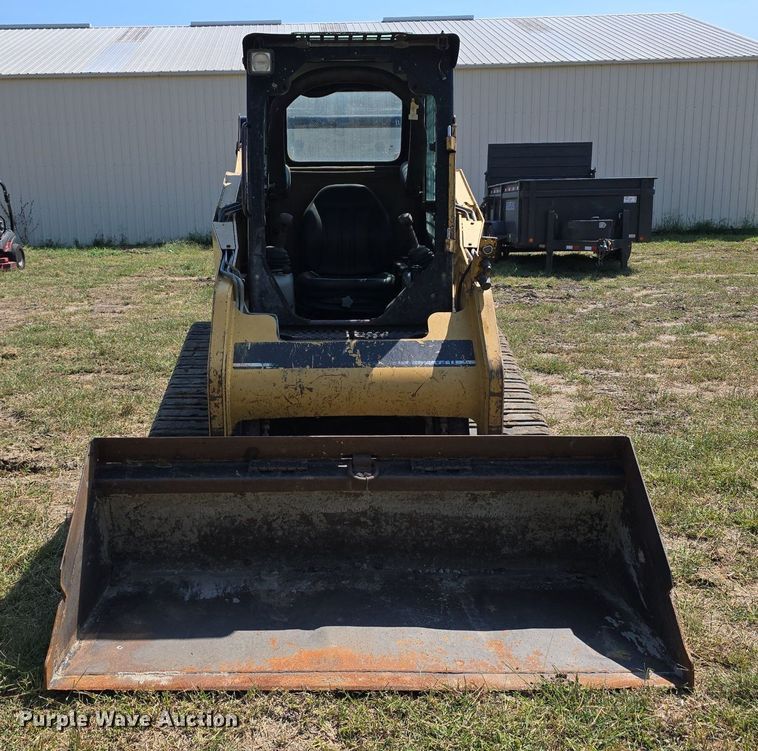 image for item DS4791 2004 Caterpillar 257B tracked skid steer loader