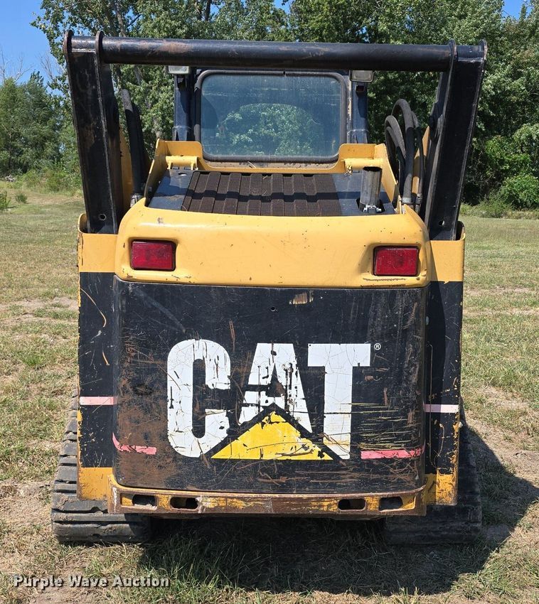 image for item DS4791 2004 Caterpillar 257B tracked skid steer loader