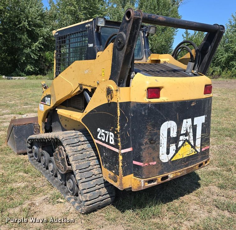 image for item DS4791 2004 Caterpillar 257B tracked skid steer loader