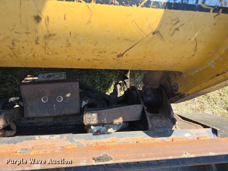 image for item DS4791 2004 Caterpillar 257B tracked skid steer loader