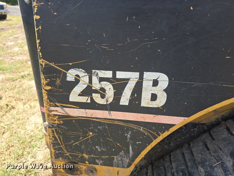 image for item DS4791 2004 Caterpillar 257B tracked skid steer loader