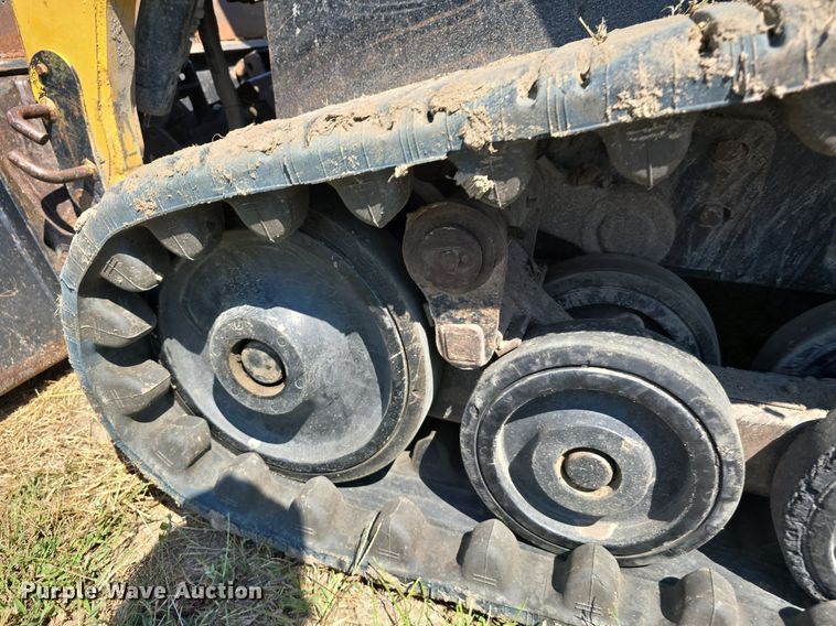 image for item DS4791 2004 Caterpillar 257B tracked skid steer loader