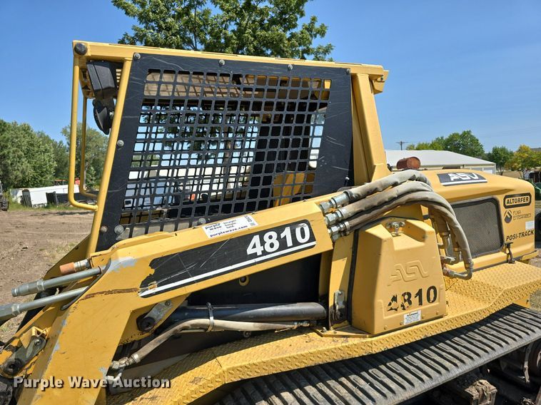 image for item DS4792 2000 ASV Posi-Track 4810 tracked skid steer loader