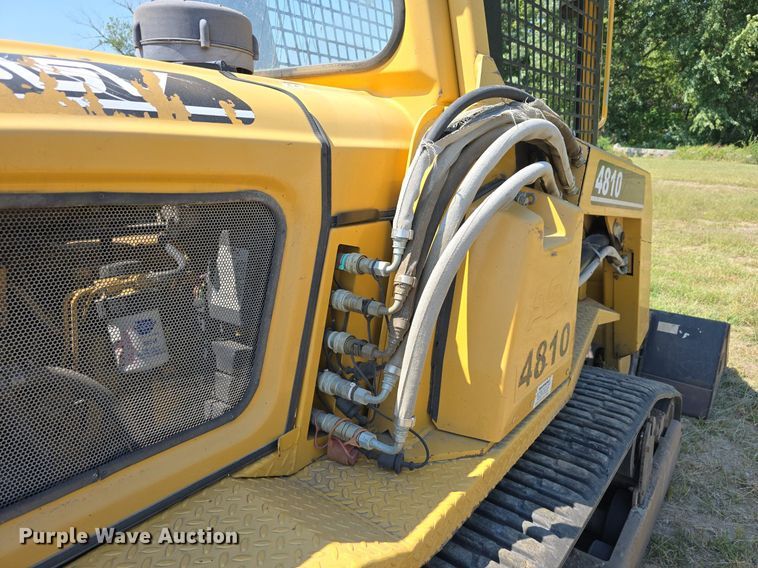 image for item DS4792 2000 ASV Posi-Track 4810 tracked skid steer loader