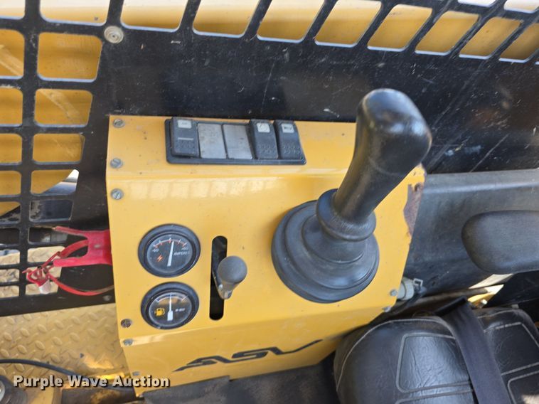 image for item DS4792 2000 ASV Posi-Track 4810 tracked skid steer loader