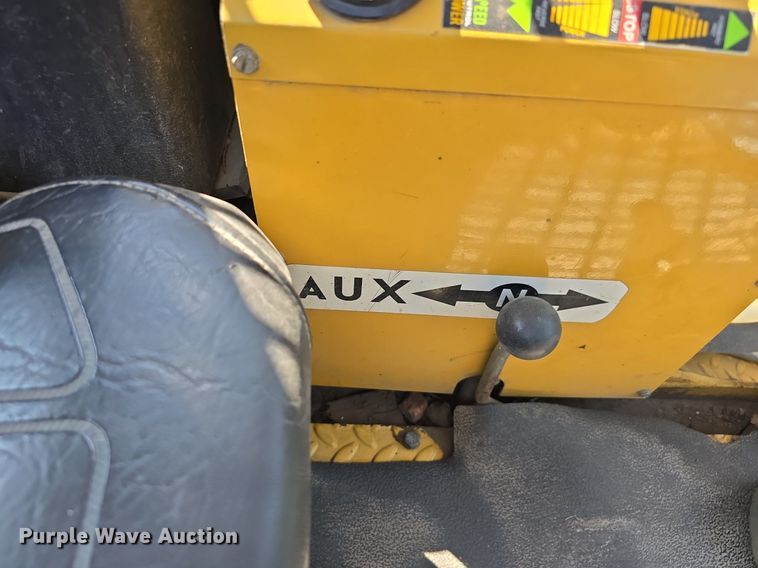 image for item DS4792 2000 ASV Posi-Track 4810 tracked skid steer loader