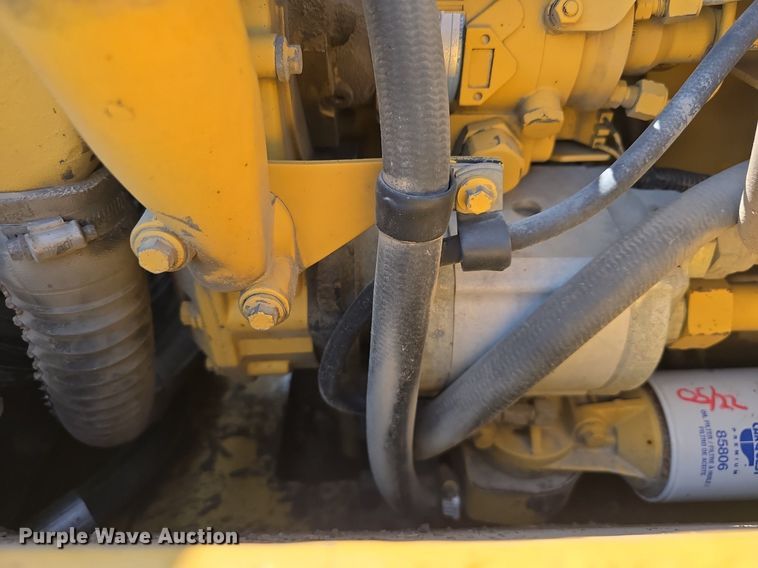 image for item DS4792 2000 ASV Posi-Track 4810 tracked skid steer loader