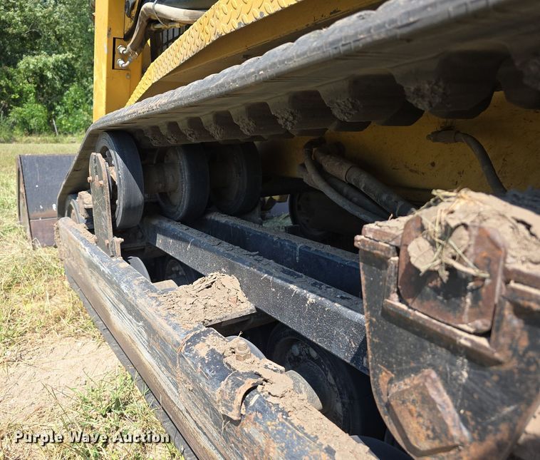 image for item DS4792 2000 ASV Posi-Track 4810 tracked skid steer loader