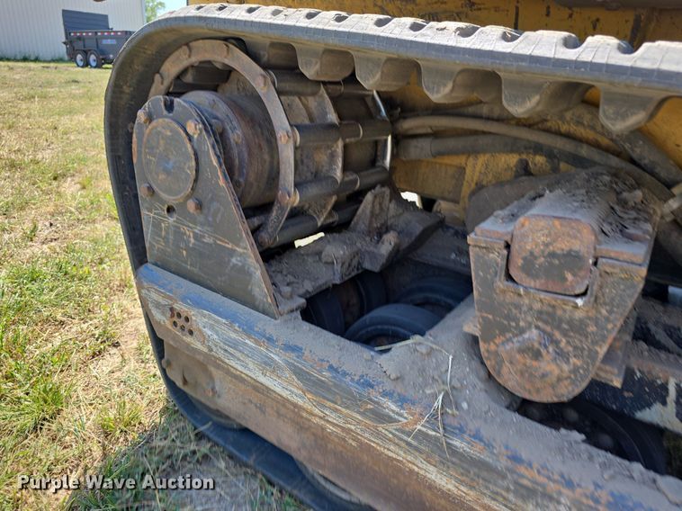 image for item DS4792 2000 ASV Posi-Track 4810 tracked skid steer loader