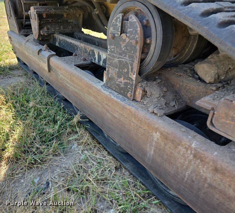 image for item DS4792 2000 ASV Posi-Track 4810 tracked skid steer loader