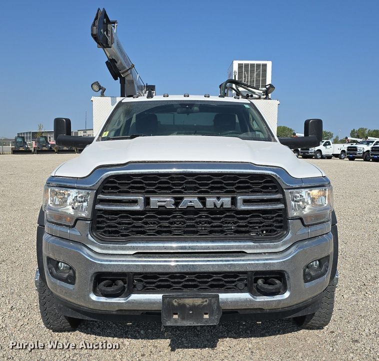 image for item DS4832 2019 Dodge Ram 5500HD utility / service truck