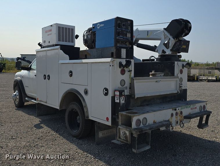 image for item DS4832 2019 Dodge Ram 5500HD utility / service truck